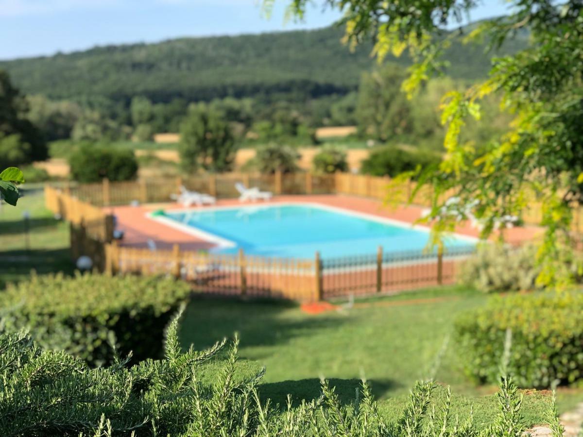 Agriturismo Santa Lorica Sassetta Buitenkant foto