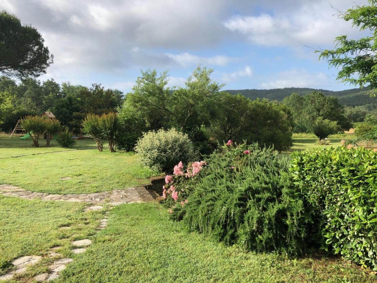 Agriturismo Santa Lorica Sassetta Buitenkant foto